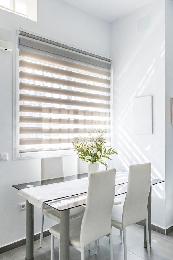 Mediterraneo Apartment Malaga Exterior photo